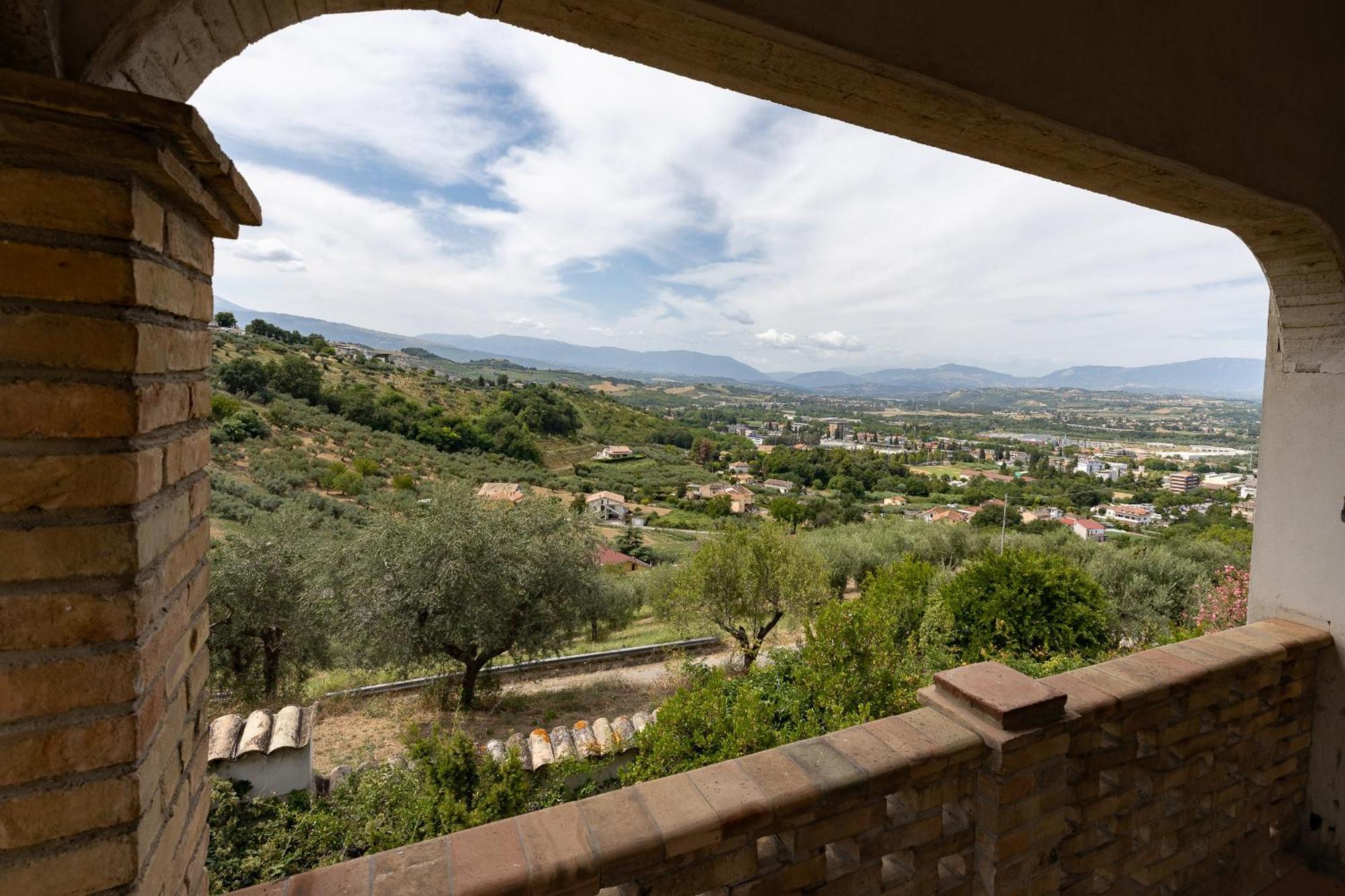 B&B Villa Dei Desideri Chieti Exteriör bild