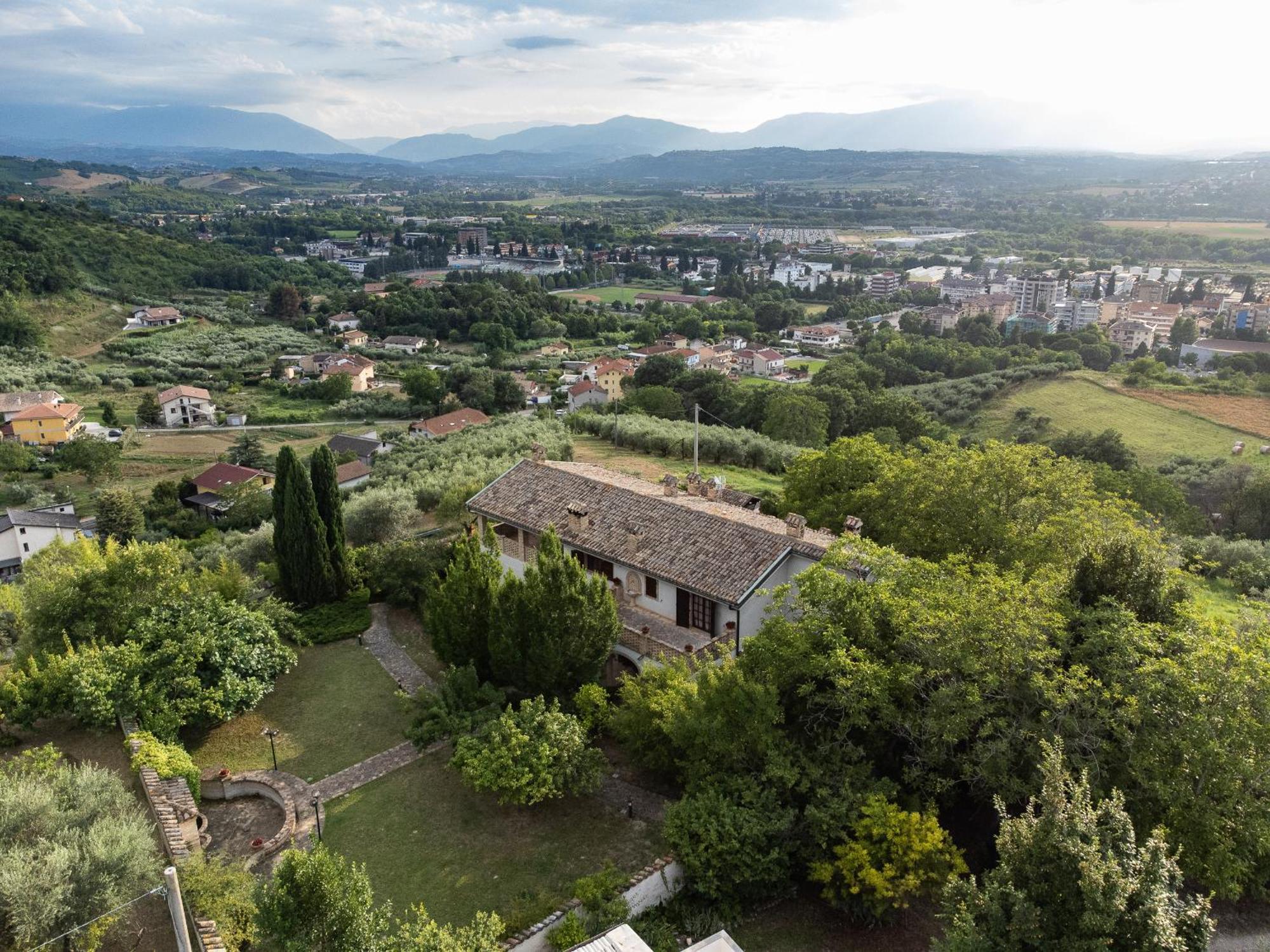 B&B Villa Dei Desideri Chieti Exteriör bild